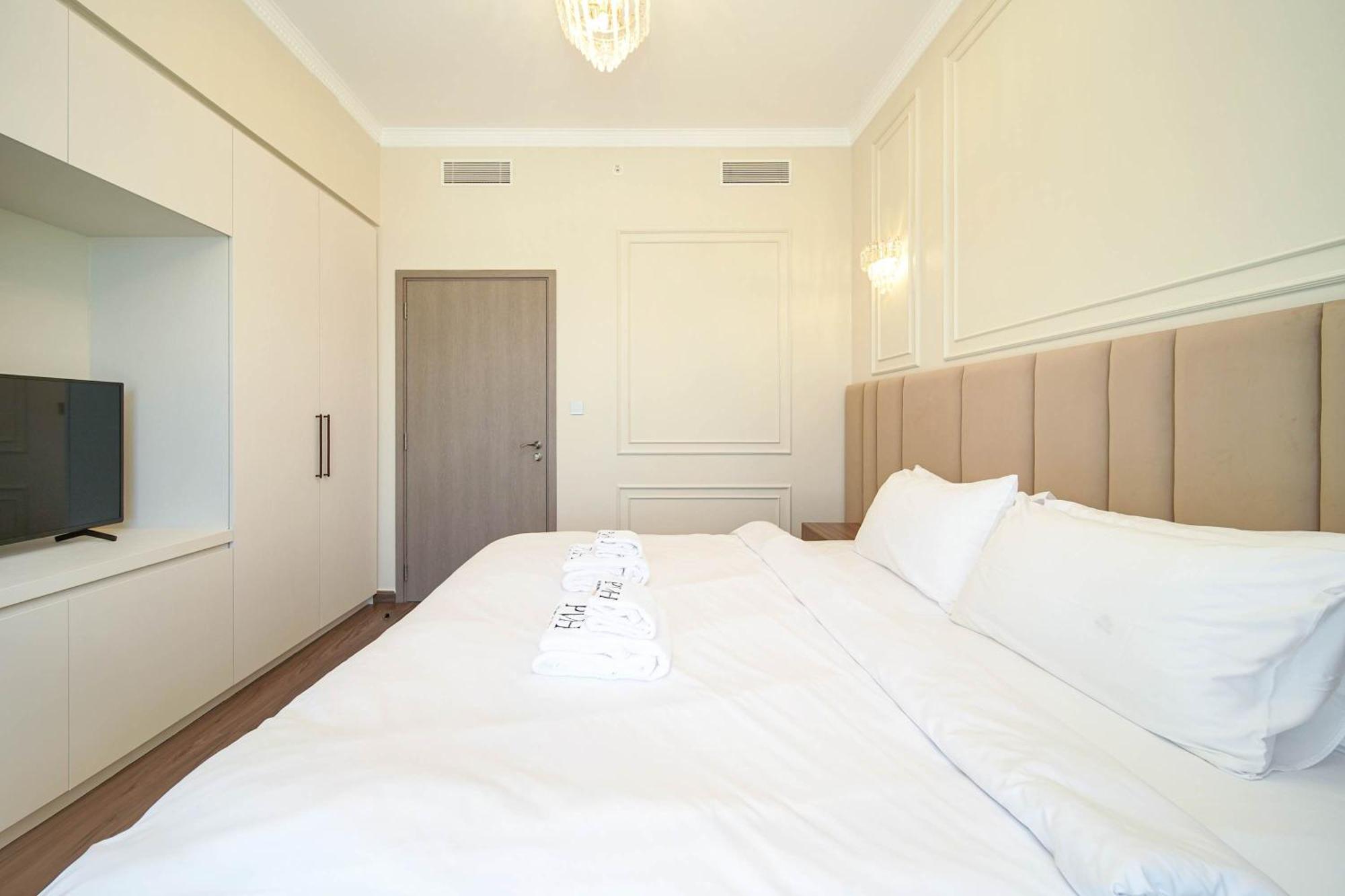Pvh - 2br With Burj Khalifa View - Burj Royale *