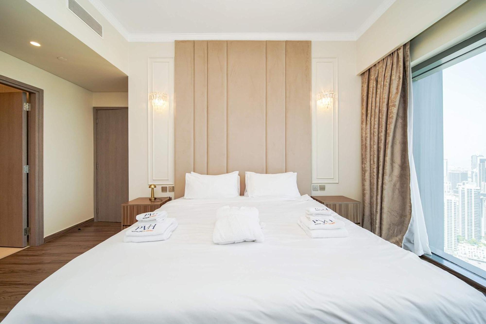 Pvh - 2br With Burj Khalifa View - Burj Royale Apartment Dubai