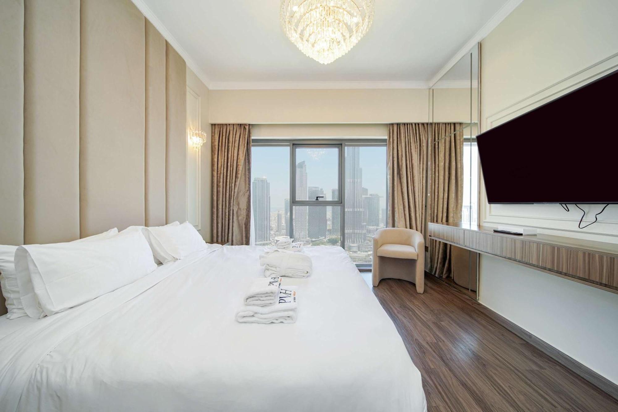 Pvh - 2br With Burj Khalifa View - Burj Royale Apartment